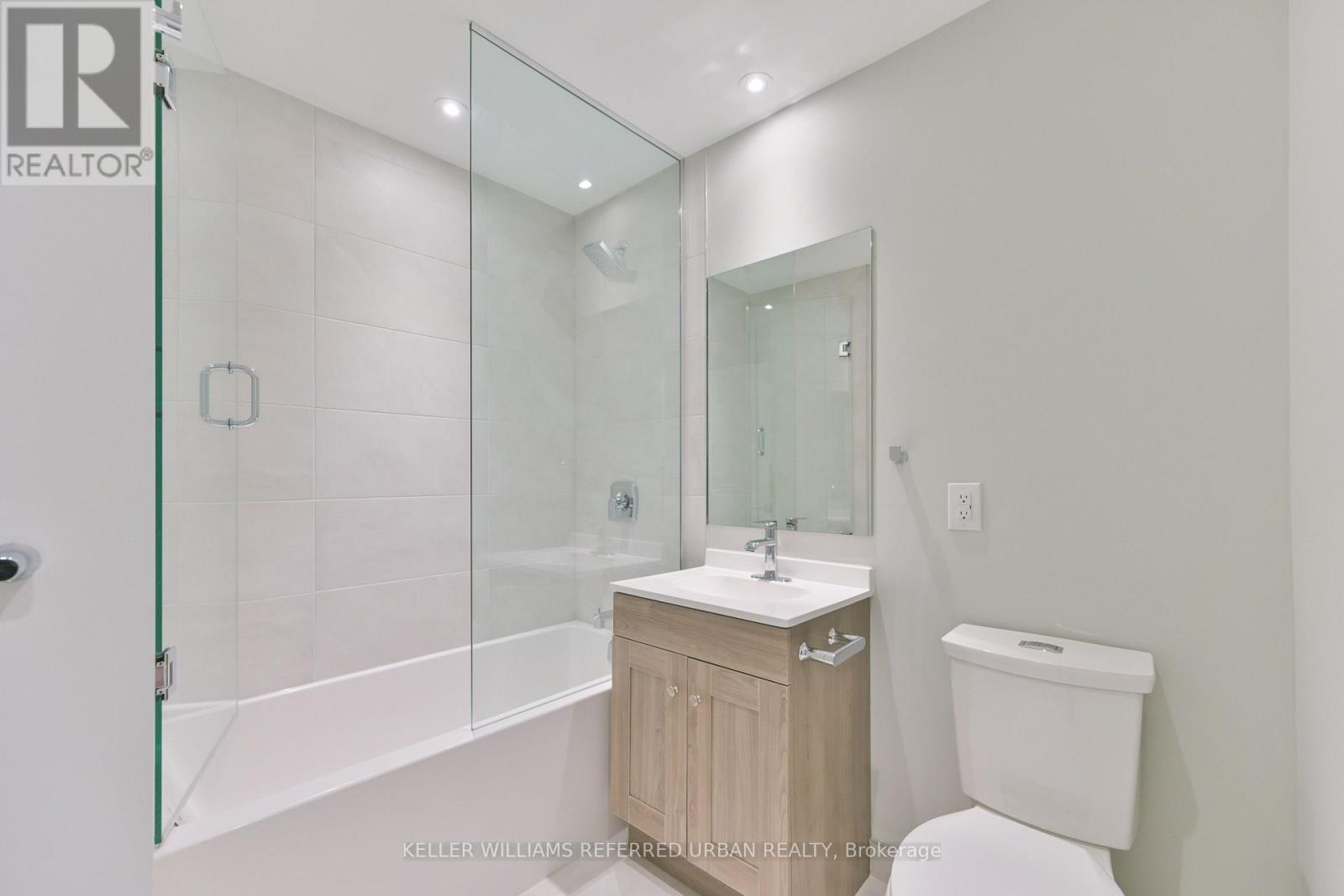 2 - 2420 Gerrard Street E, Toronto, Ontario  M4E 2E9 - Photo 22 - E13756836