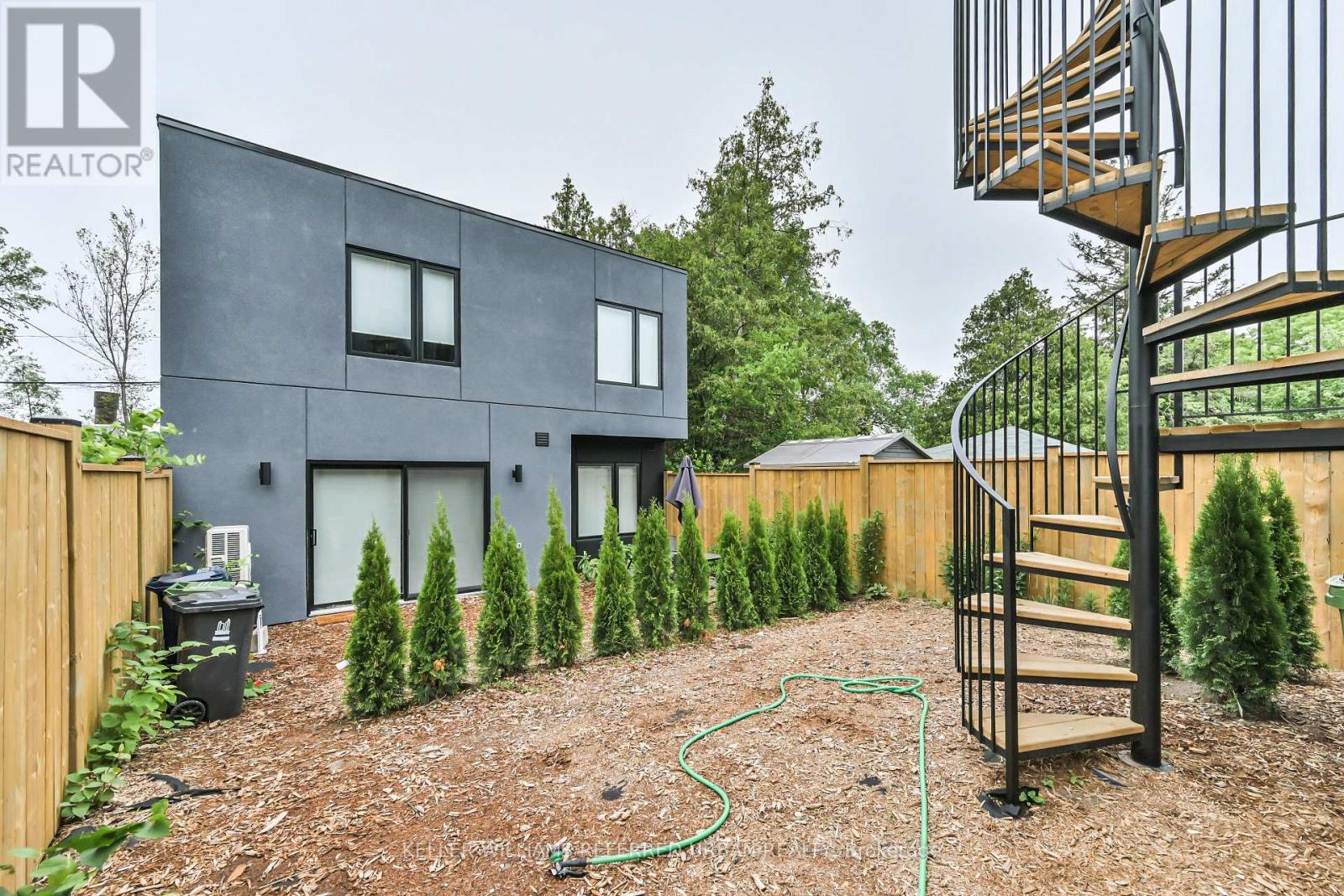 2 - 2420 Gerrard Street E, Toronto, Ontario  M4E 2E9 - Photo 25 - E13756836