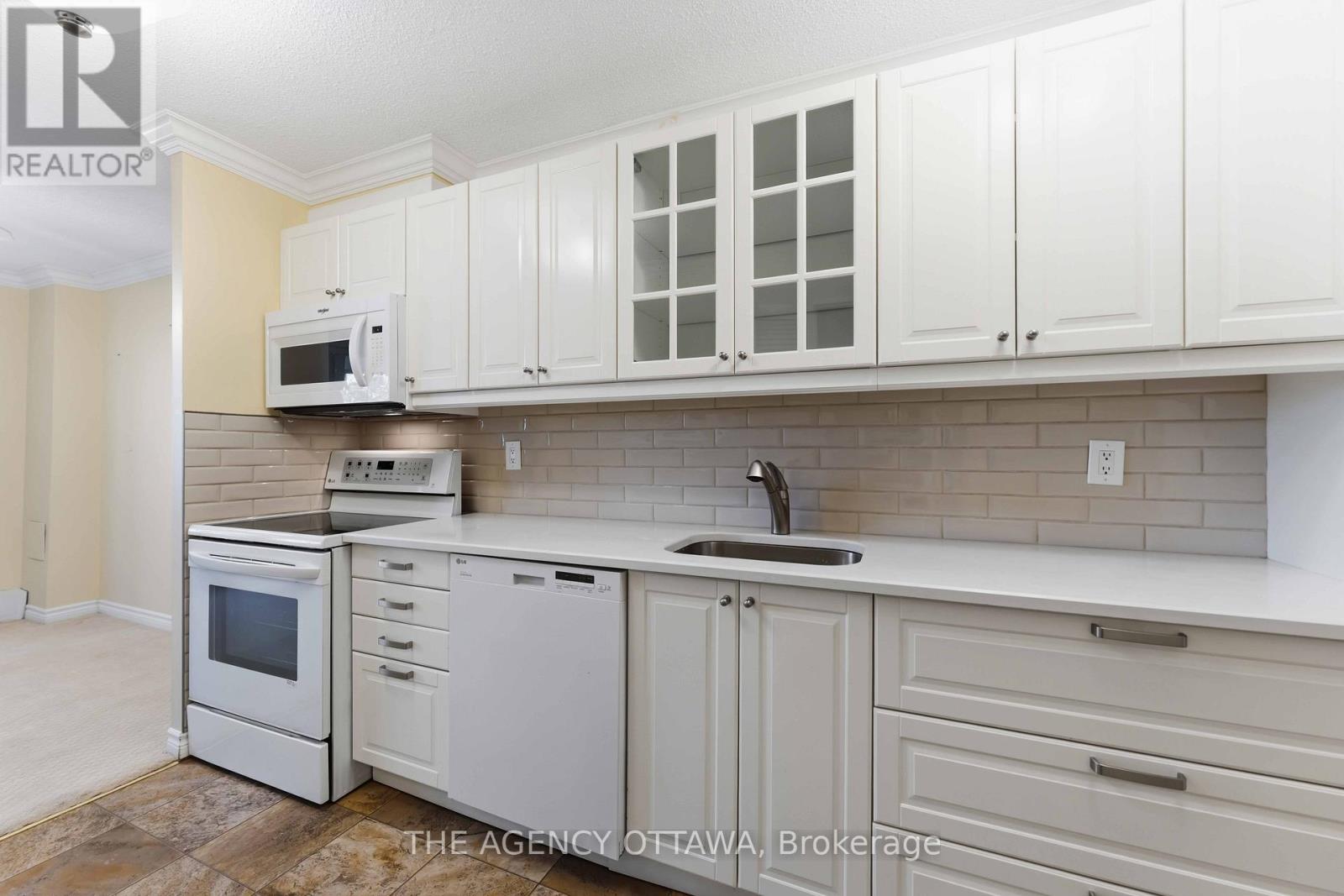 703 - 1785 Frobisher Lane, Ottawa, Ontario  K1G 3T7 - Photo 7 - X13536378