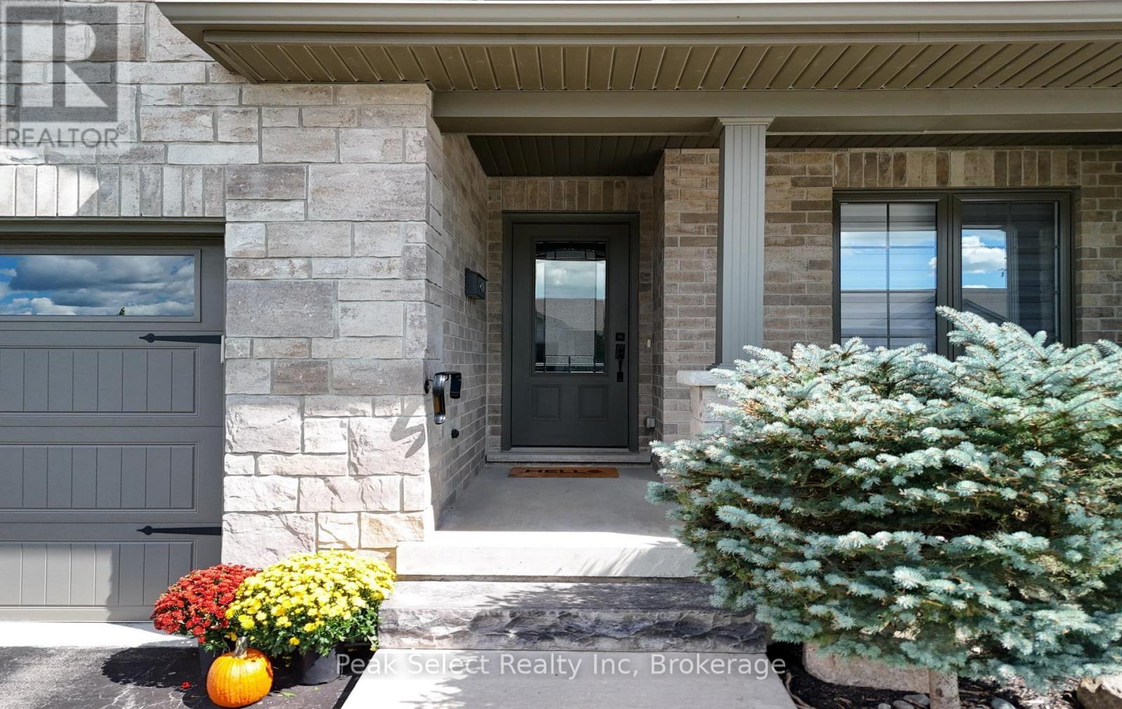 321 Tracy Street, St. Marys, Ontario  N4X 0B4 - Photo 2 - X13757042