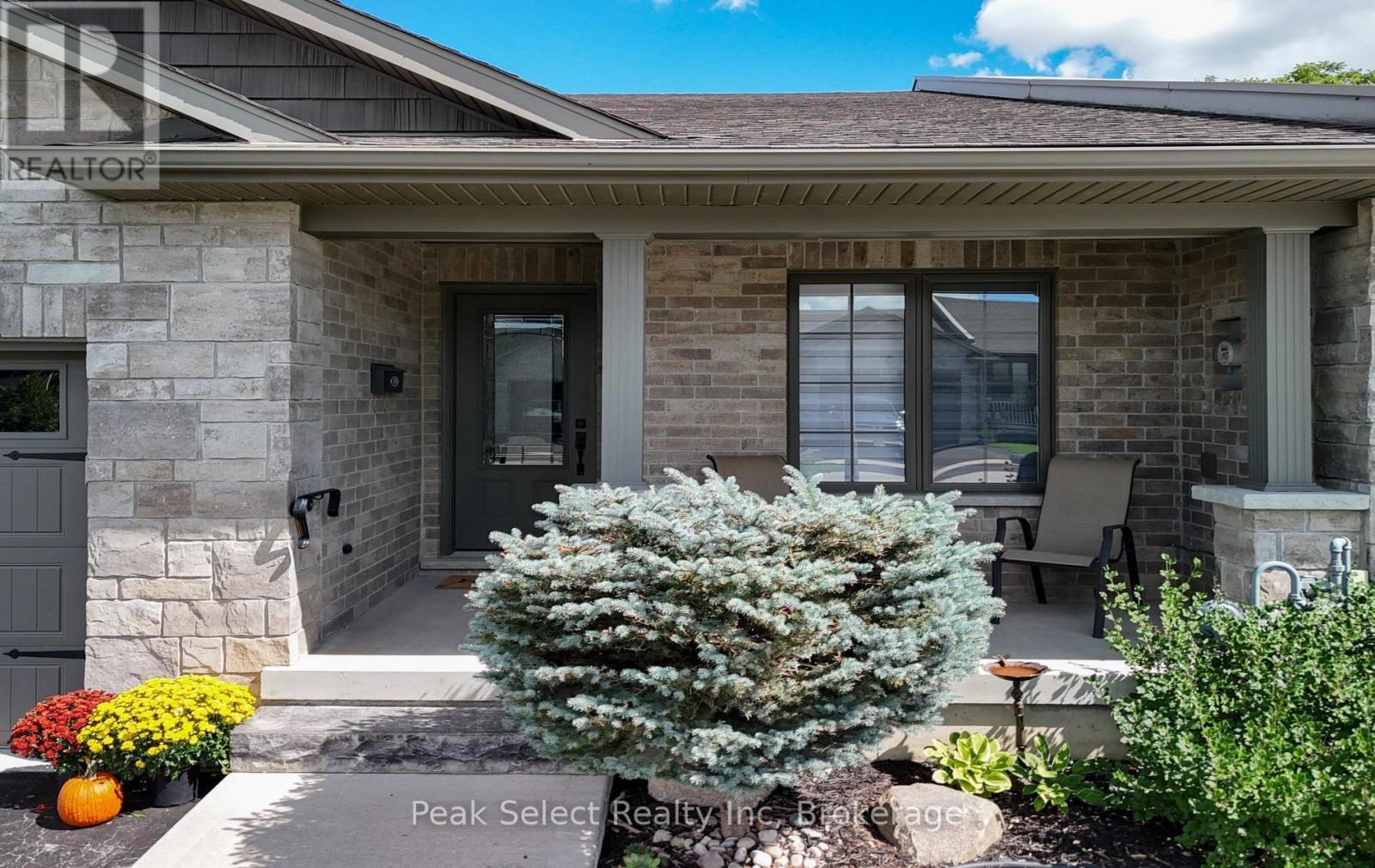 321 Tracy Street, St. Marys, Ontario  N4X 0B4 - Photo 3 - X13757042