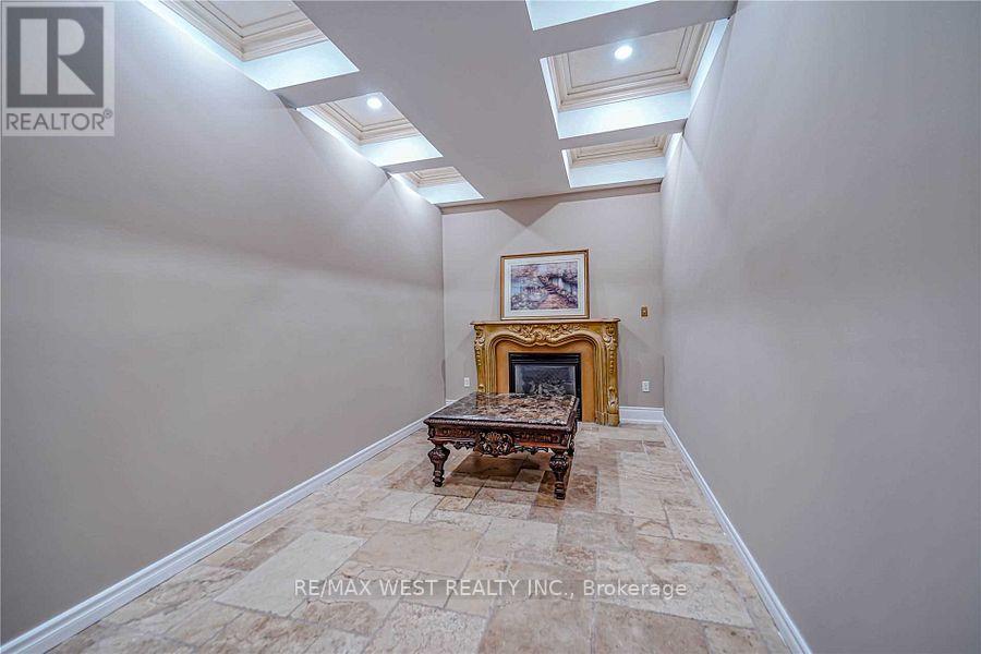 Main Floor - 83 Elm Avenue, Richmond Hill (Langstaff), Ontario  L4C 6K8 - Photo 14 - N13520234