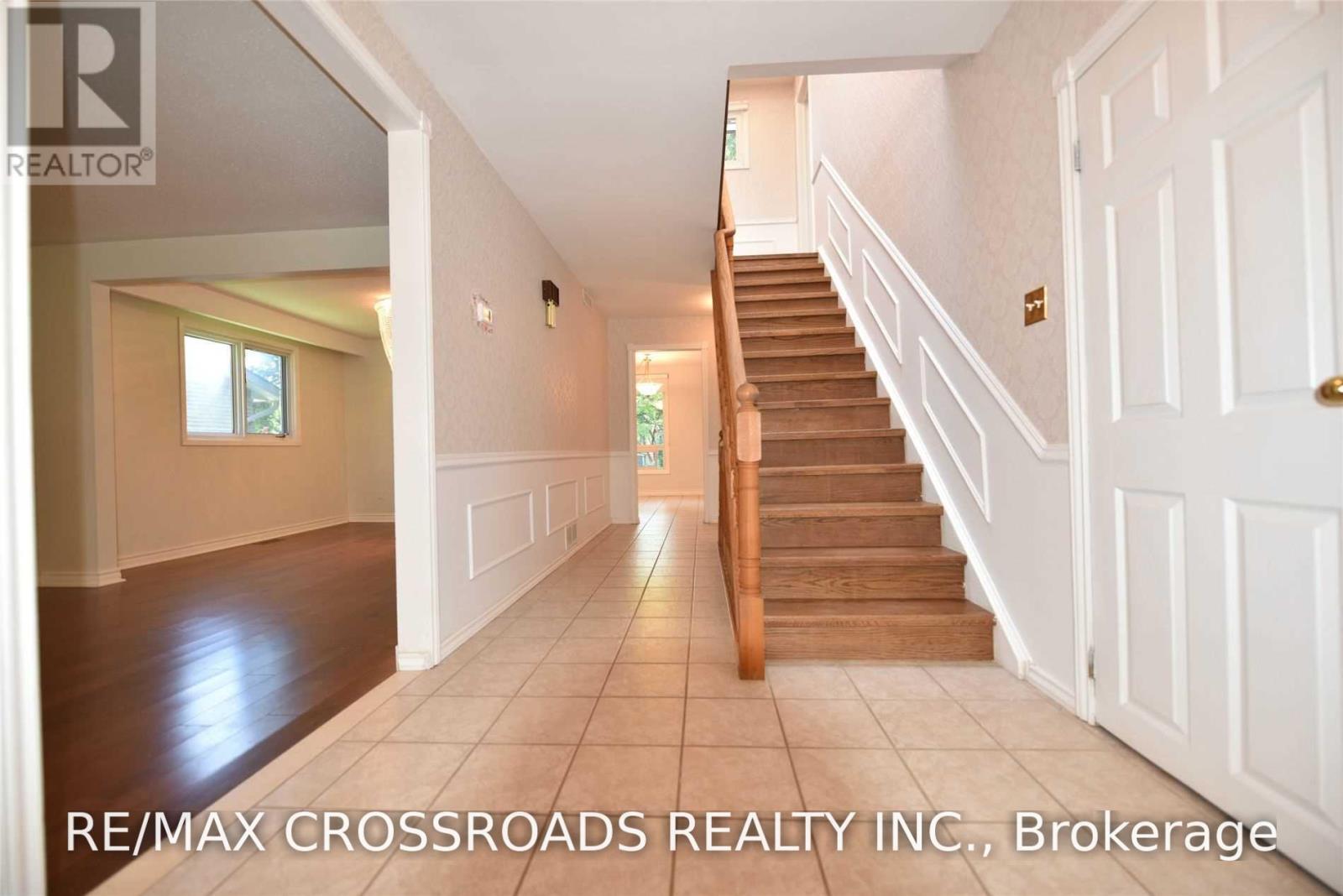 52 Emmeloord Crescent, Markham, Ontario  L3R 1P8 - Photo 6 - N13756800