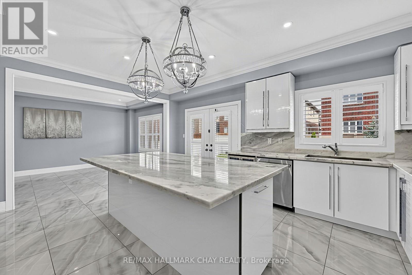 35 Tyndall Drive, Bradford West Gwillimbury (Bradford), Ontario  L3Z 4G6 - Photo 15 - N13756834