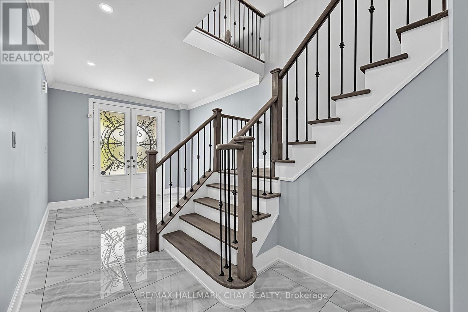 35 Tyndall Drive, Bradford West Gwillimbury (Bradford), Ontario  L3Z 4G6 - Photo 5 - N13756834