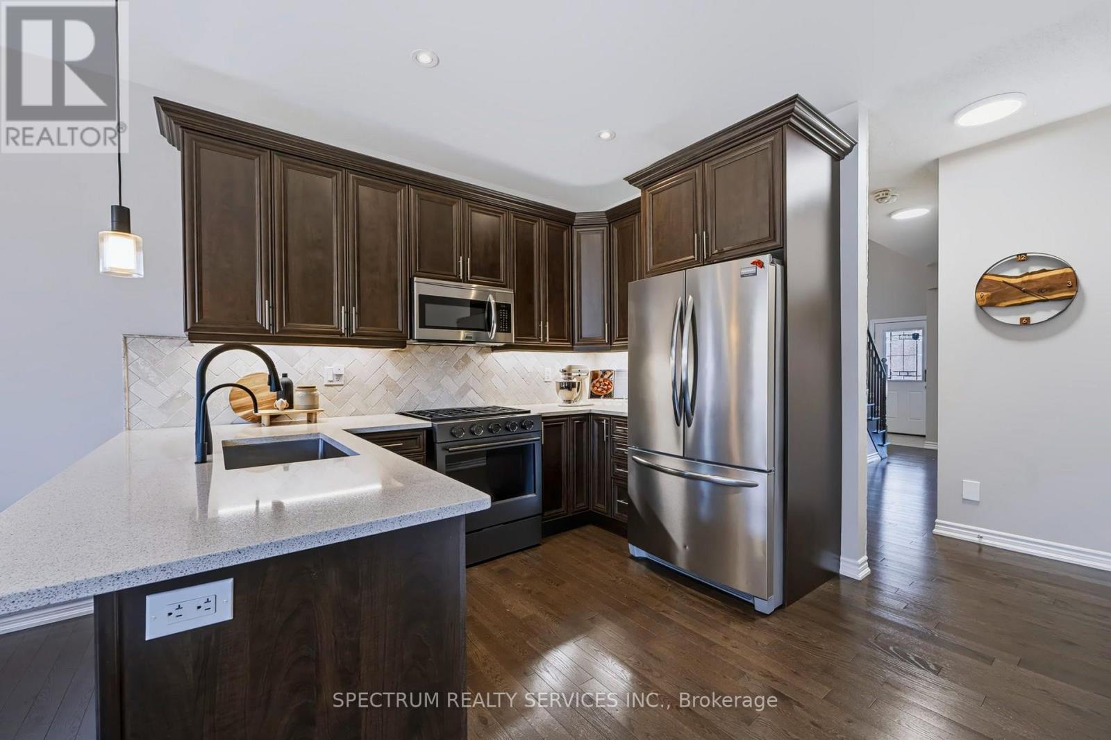 69 Strachan Trail, New Tecumseth (Beeton), Ontario  L0G 1A0 - Photo 16 - N13756936