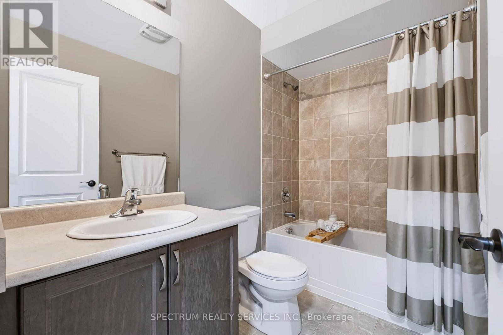 69 Strachan Trail, New Tecumseth (Beeton), Ontario  L0G 1A0 - Photo 25 - N13756936