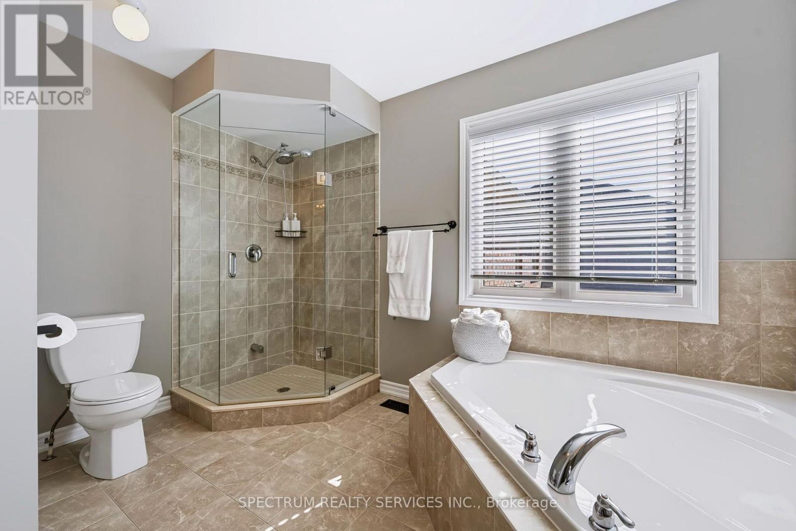 69 Strachan Trail, New Tecumseth (Beeton), Ontario  L0G 1A0 - Photo 34 - N13756936