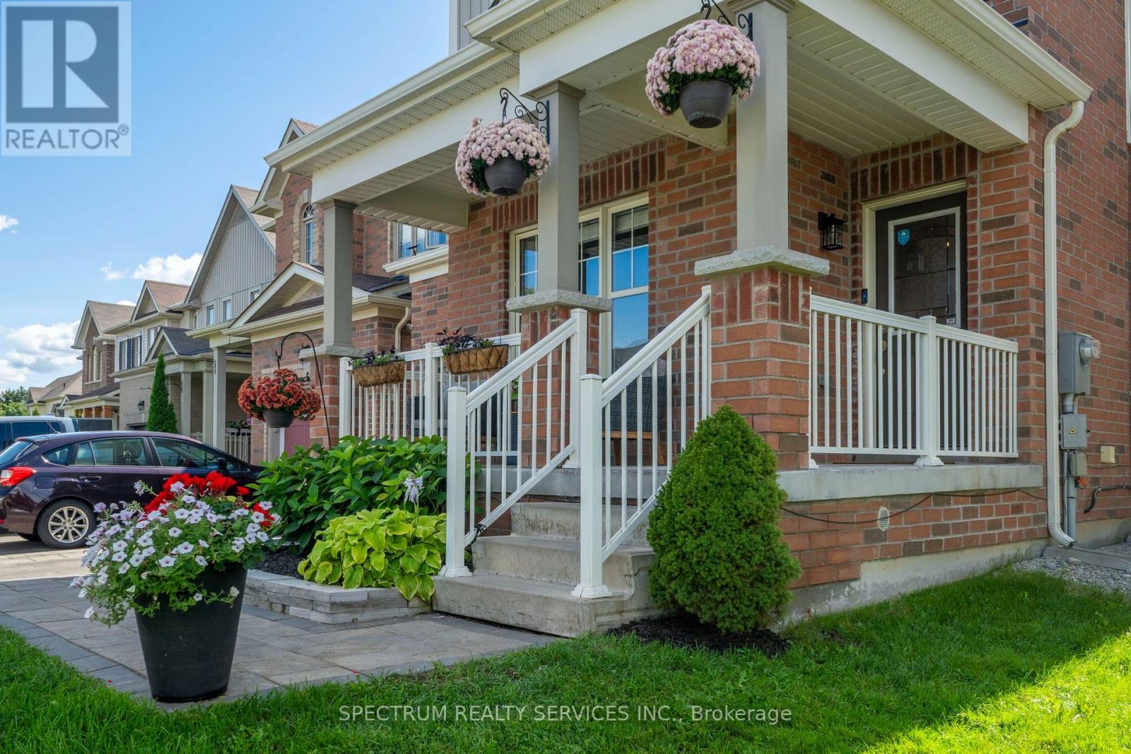 69 Strachan Trail, New Tecumseth (Beeton), Ontario  L0G 1A0 - Photo 4 - N13756936