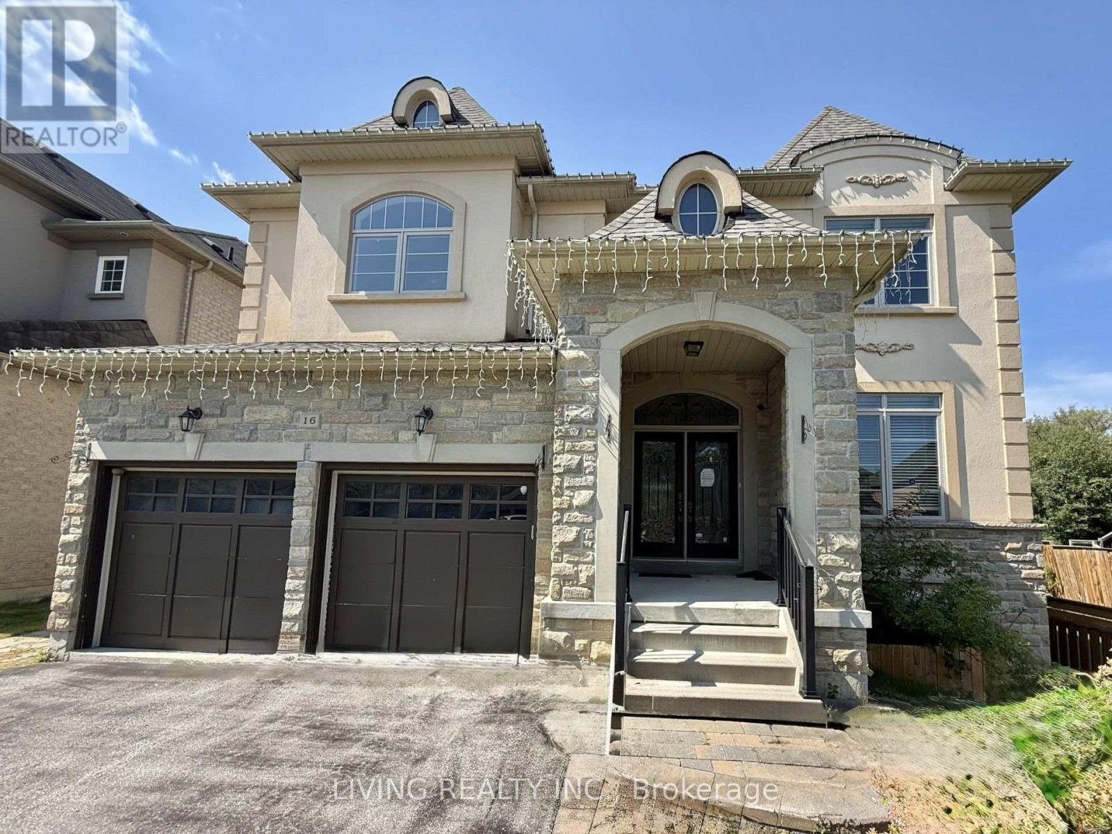 16 WESTLEA AVENUE, Richmond Hill, Ontario