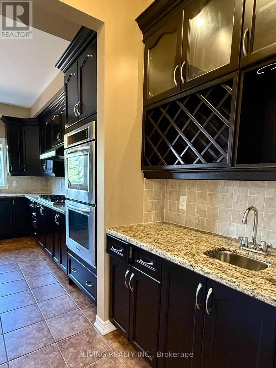 16 Westlea Avenue, Richmond Hill, Ontario  L4E 0H7 - Photo 10 - N13756946