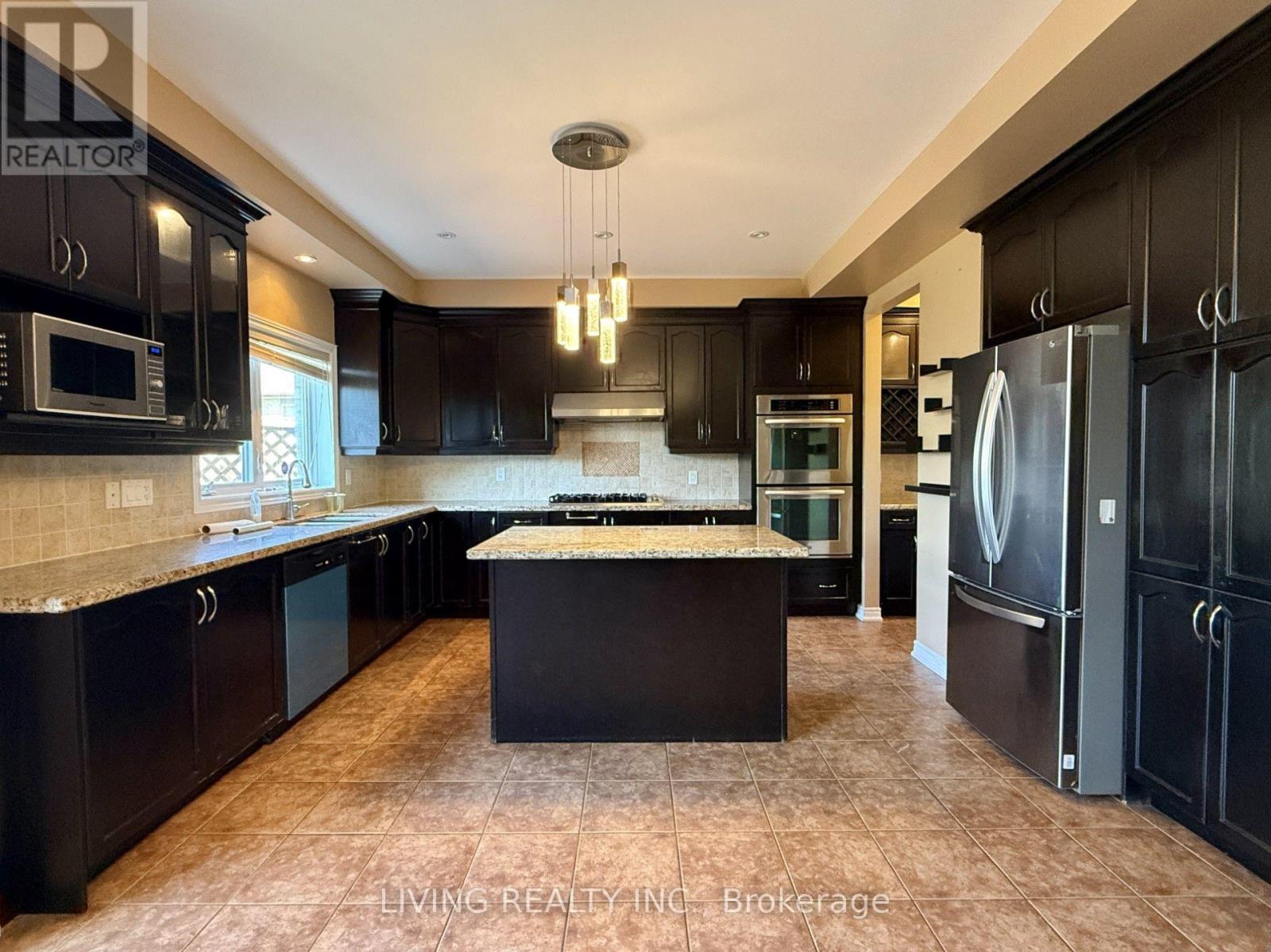 16 Westlea Avenue, Richmond Hill, Ontario  L4E 0H7 - Photo 8 - N13756946