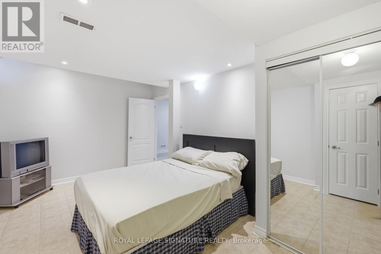 Bsmt - 221 Peak Point Boulevard, Vaughan, Ontario L6A 0B6 - Photo 11 - N13756966