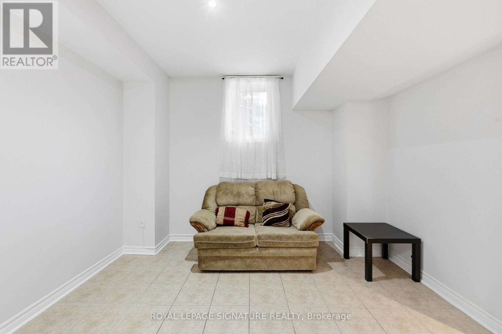 Bsmt - 221 Peak Point Boulevard, Vaughan, Ontario L6A 0B6 - Photo 3 - N13756966
