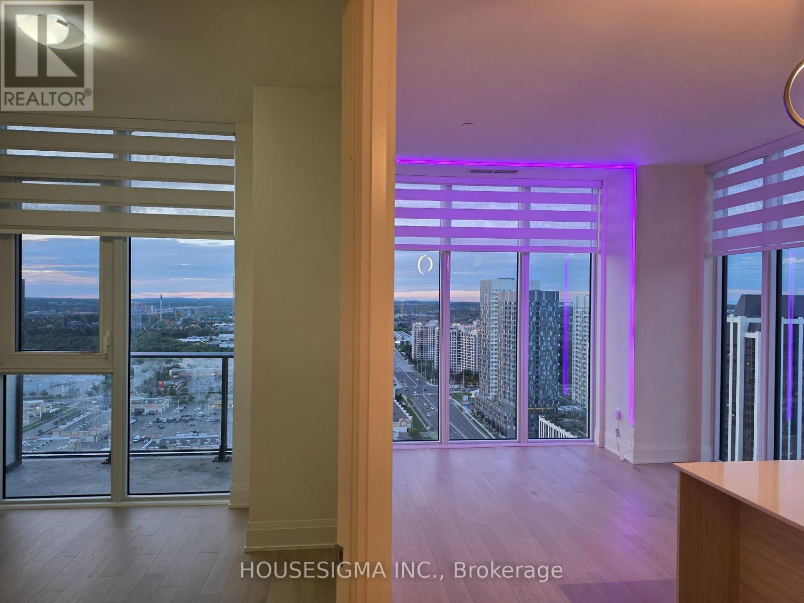 Ph 218 - 9000 Jane Street, Vaughan, Ontario  L4K 0M6 - Photo 14 - N13757016