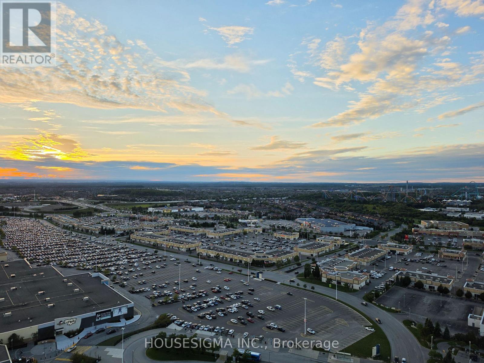 Ph 218 - 9000 Jane Street, Vaughan, Ontario  L4K 0M6 - Photo 5 - N13757016