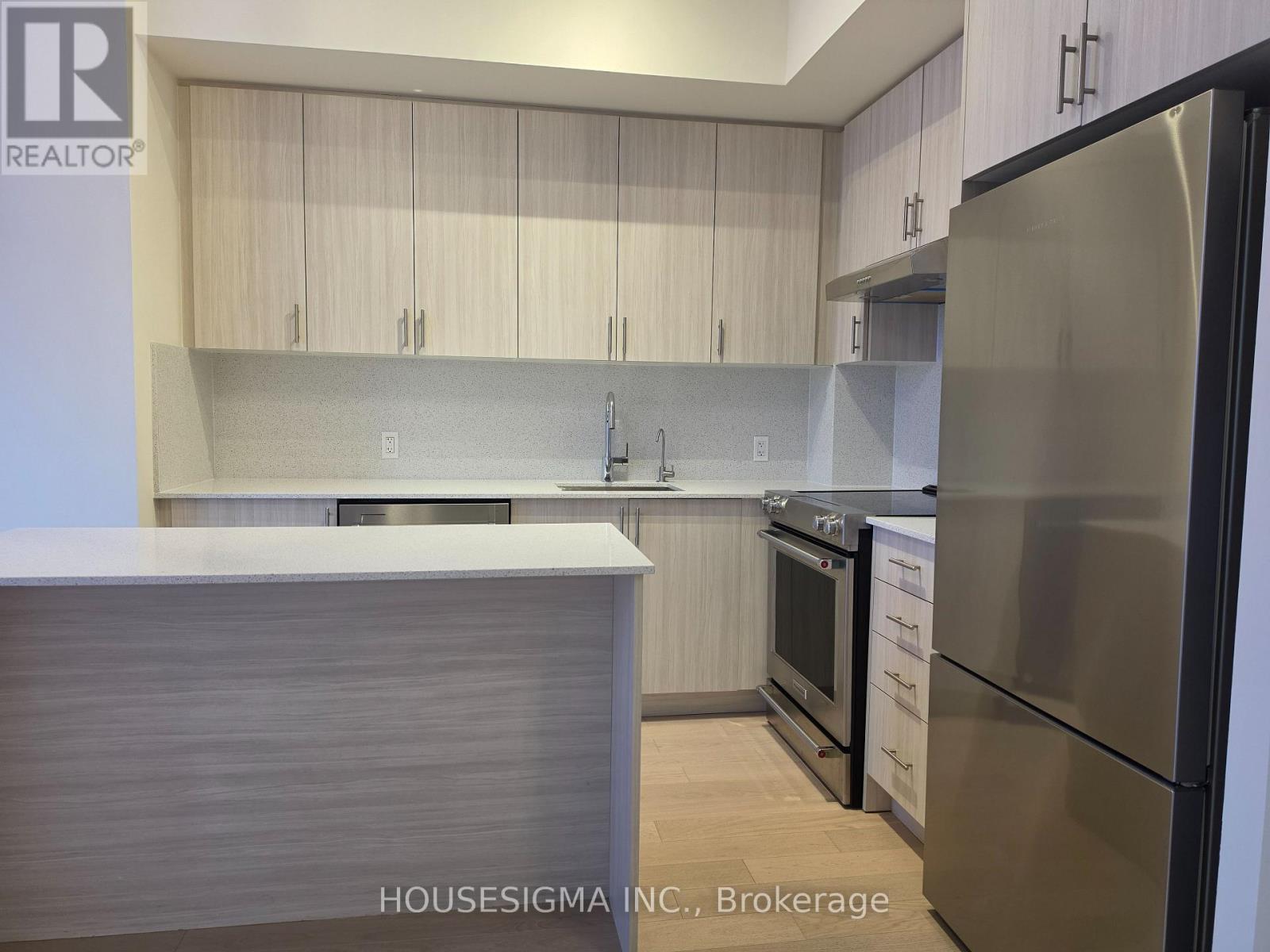 Ph 218 - 9000 Jane Street, Vaughan, Ontario  L4K 0M6 - Photo 7 - N13757016