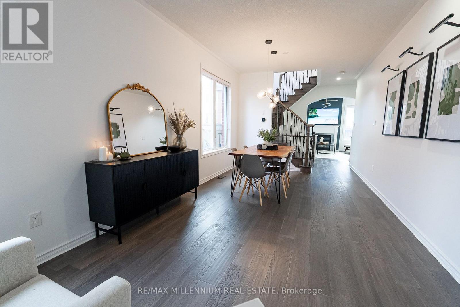 107 Horsedreamer Lane, Whitchurch-Stouffville, Ontario  L4A 0K8 - Photo 2 - N13757048