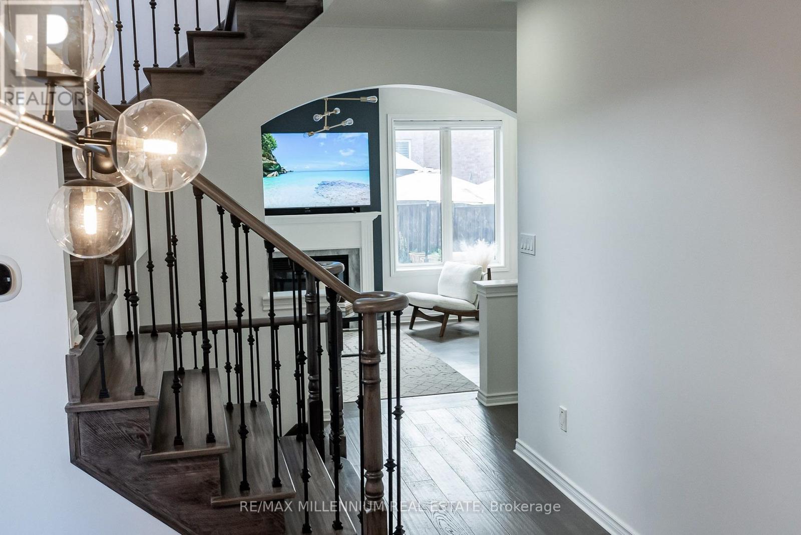 107 Horsedreamer Lane, Whitchurch-Stouffville, Ontario  L4A 0K8 - Photo 8 - N13757048