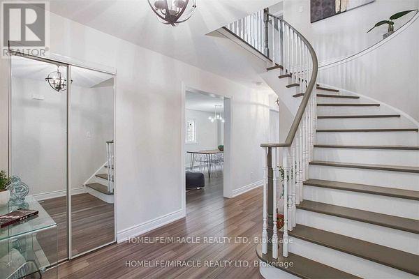 2889 Gulfstream Way, Mississauga (Meadowvale), Ontario  L5N 6K3 - Photo 16 - W13524616