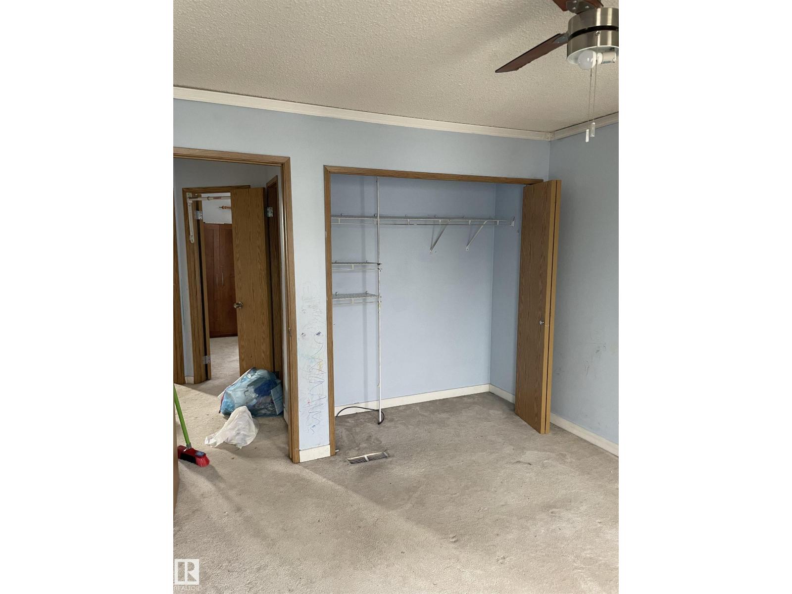 1408 Jefferys Cr NW, Edmonton, Alberta  T6L 6T4 - Photo 7 - E4505368