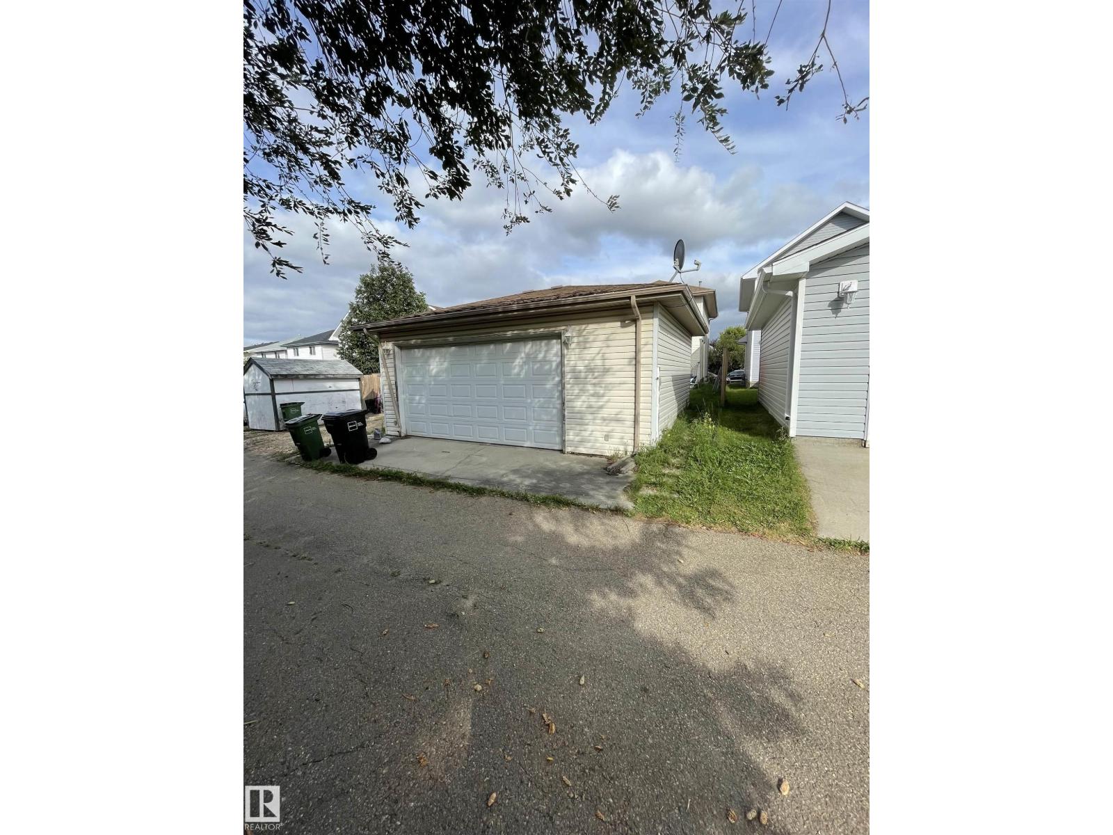 1408 Jefferys Cr NW, Edmonton, Alberta  T6L 6T4 - Photo 19 - E4505368