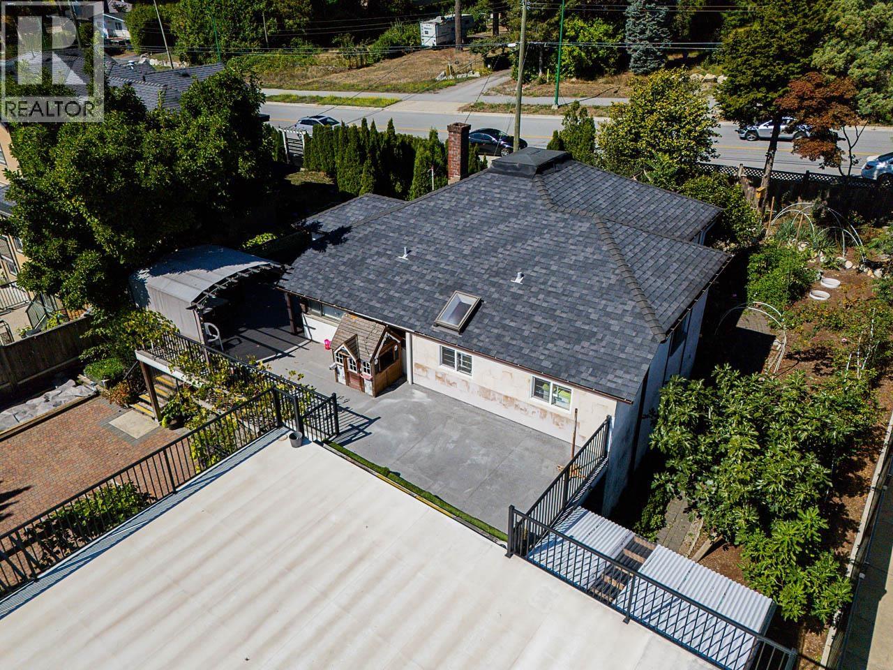 7342 Broadway, Burnaby, British Columbia  V5A 1S2 - Photo 3 - R3162145