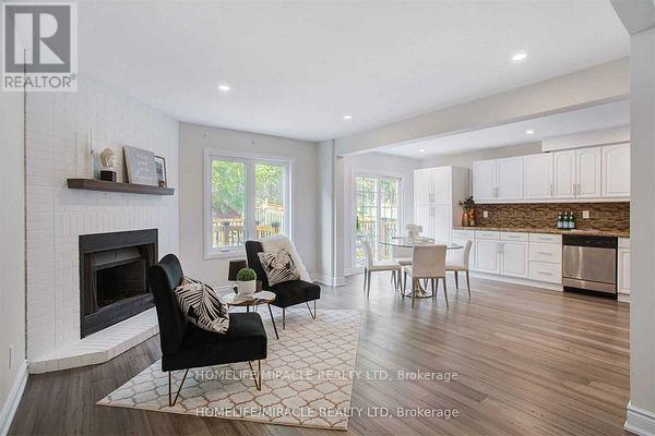 2889 Gulfstream Way, Mississauga (Meadowvale), Ontario  L5N 6K3 - Photo 9 - W13524616