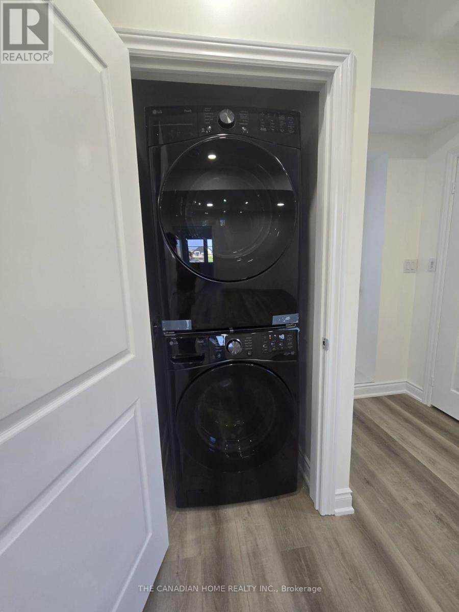3155 Travertine Drive, Oakville, Ontario  L6M 5N7 - Photo 17 - W13698922