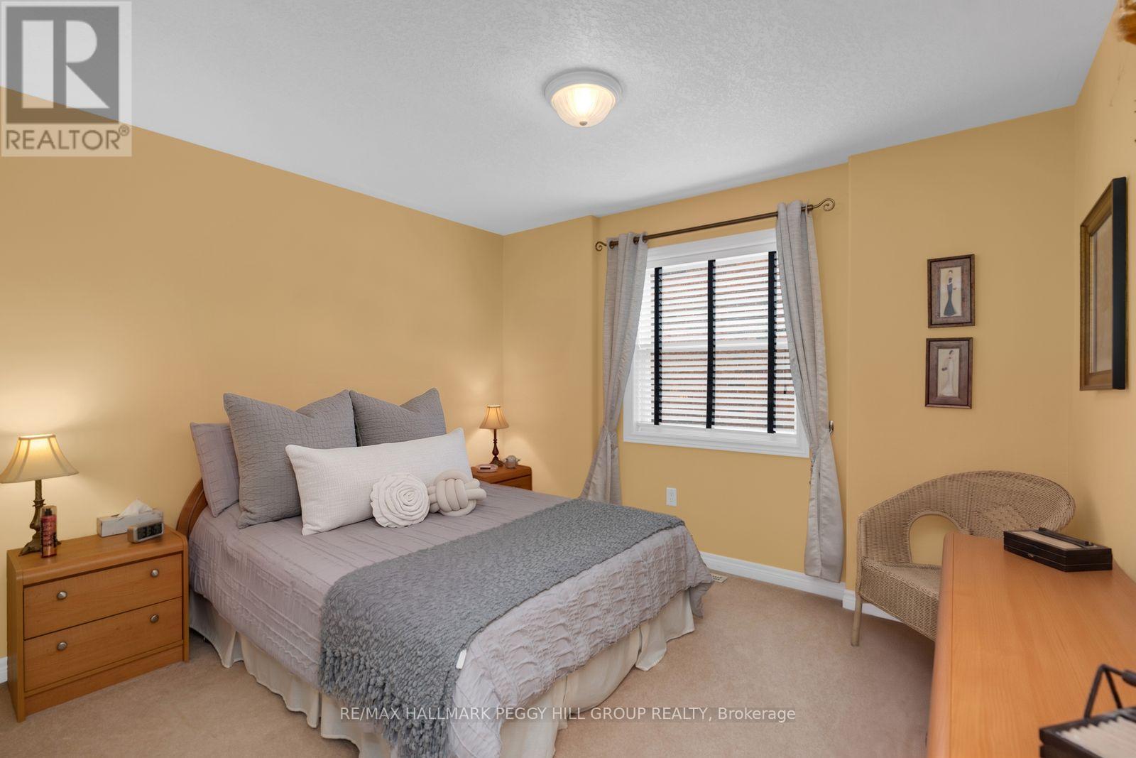 5 Sandringham Drive, Barrie, Ontario  L4N 0J9 - Photo 12 - S13756788