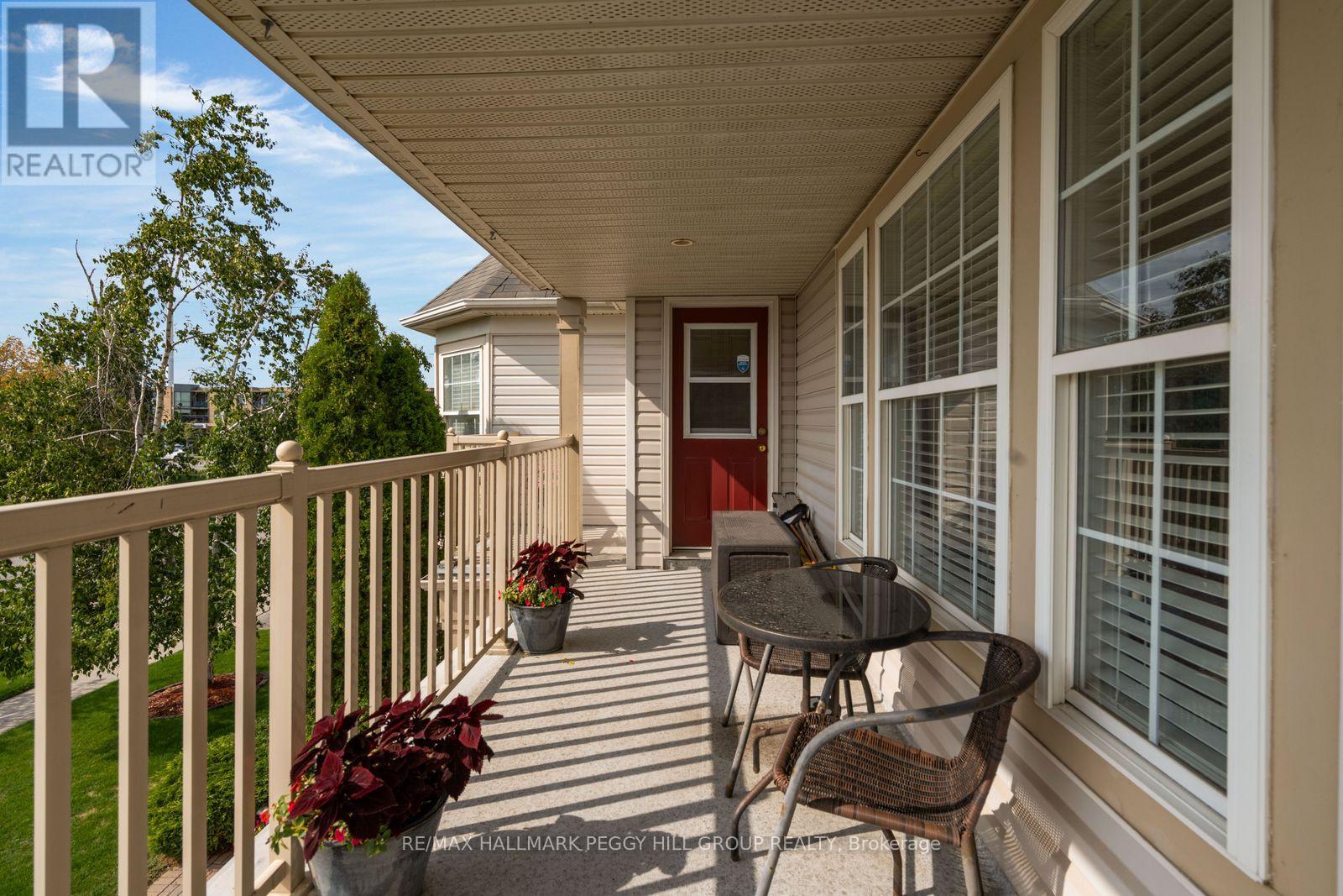 5 Sandringham Drive, Barrie, Ontario  L4N 0J9 - Photo 2 - S13756788