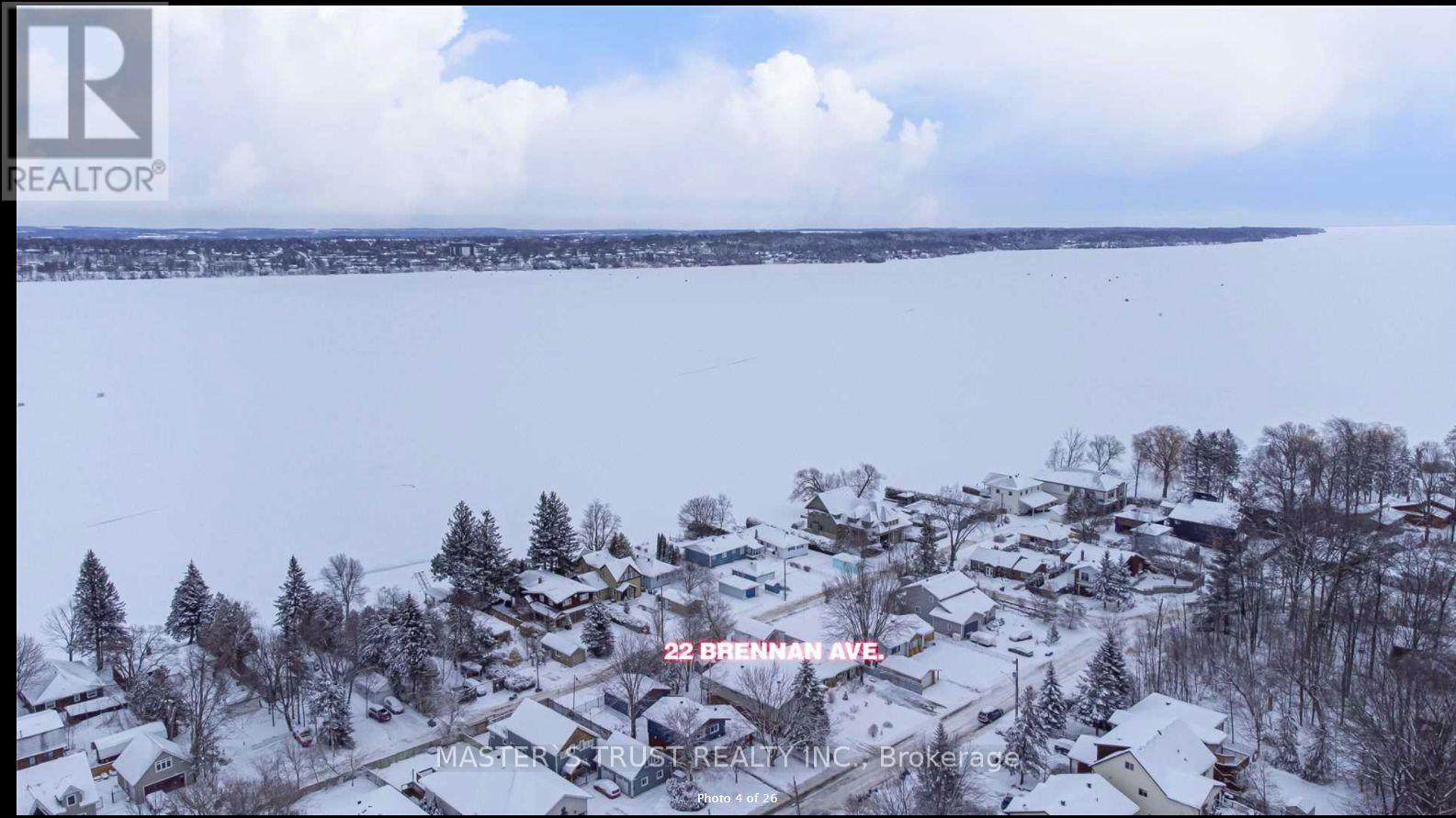 2 - 22 Brennan Avenue, Barrie, Ontario L4N 3X3 - Photo 2 - S13756794