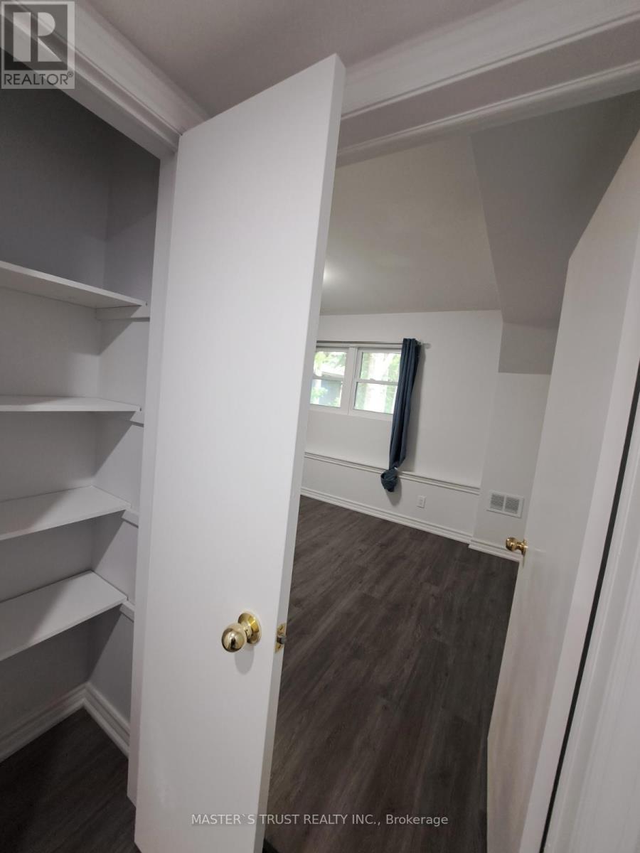 2 - 22 Brennan Avenue, Barrie, Ontario L4N 3X3 - Photo 8 - S13756794