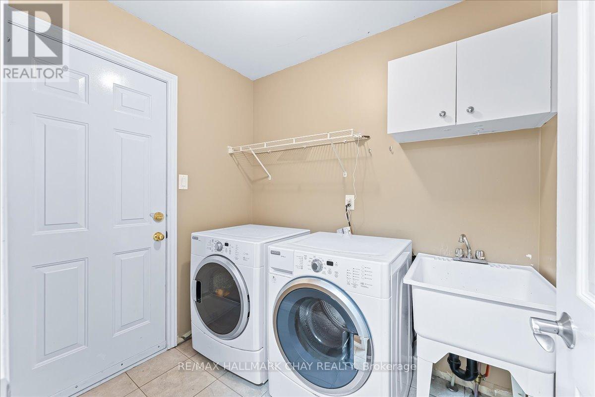 3 Bell Street, Barrie, Ontario  L4N 0J2 - Photo 7 - S13756886