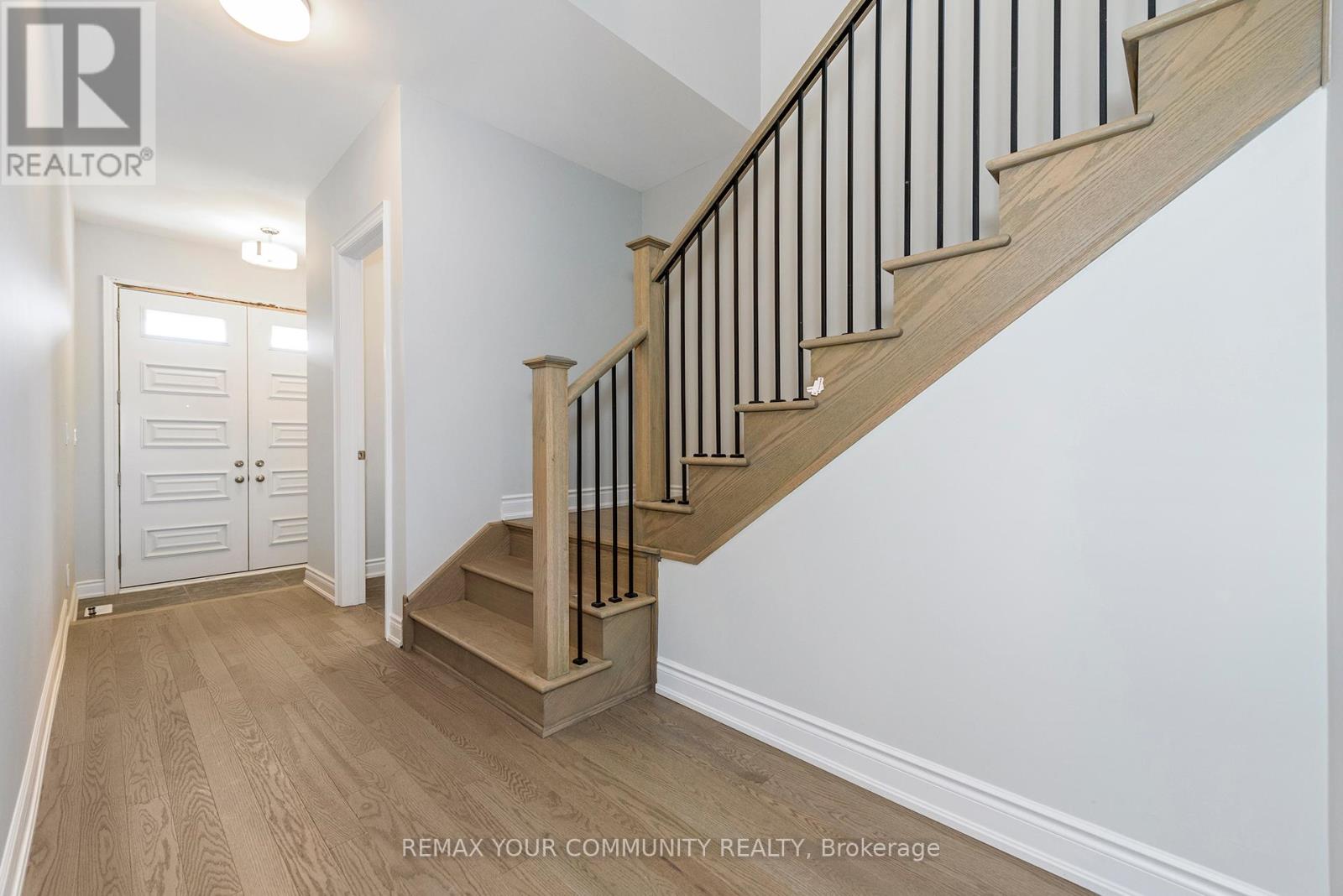 105 Bearberry Road, Springwater, Ontario  L9X 0P4 - Photo 4 - S13757026