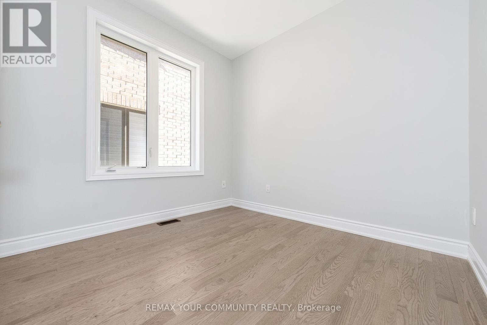 105 Bearberry Road, Springwater, Ontario  L9X 0P4 - Photo 6 - S13757026