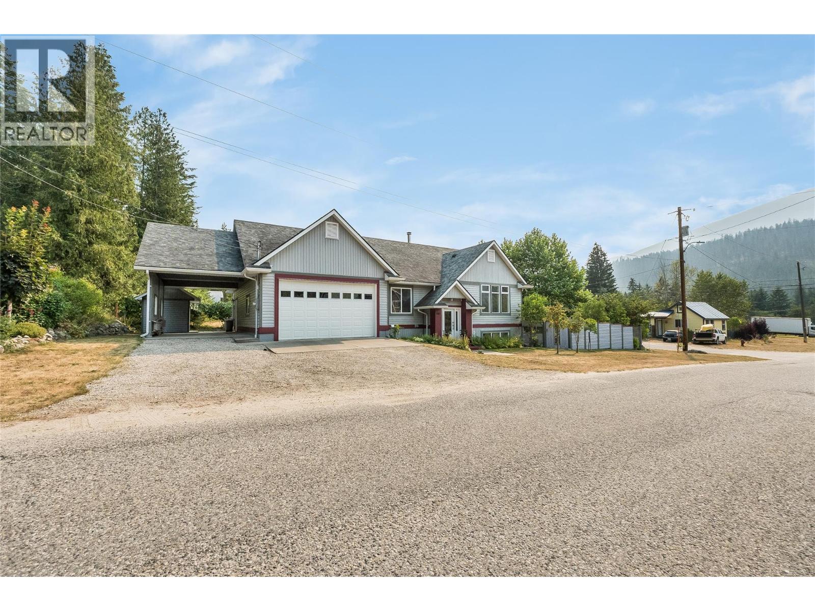 603 Fletcher Avenue, Slocan, British Columbia  V0G 2C0 - Photo 73 - 10399441