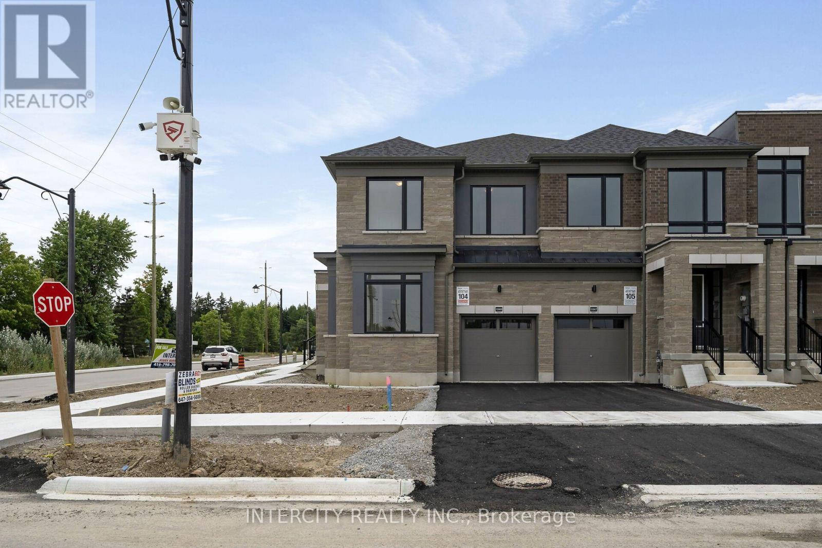 20-104 - 13969 Chickadee Lane, Caledon (Bolton West), Ontario  L7E 4N1 - Photo 3 - W13756766
