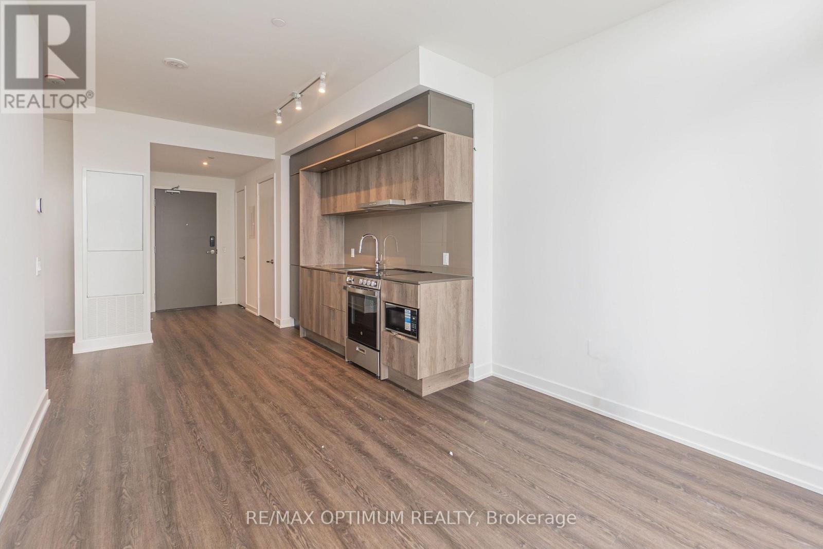 6201 - 448 Burnhampthrope Road, Mississauga, Ontario  L5B 0R4 - Photo 5 - W13756798