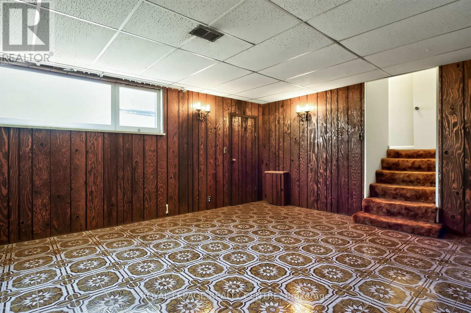 22 Euphrasia Drive, Toronto, Ontario  M6B 3V9 - Photo 19 - W13756824
