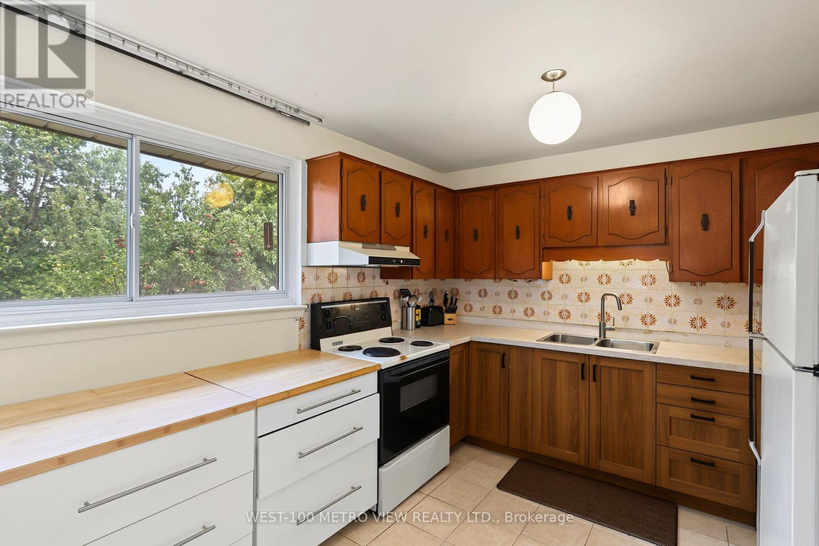 2163 Asta Drive, Mississauga, Ontario  L5A 2T6 - Photo 10 - W13756828