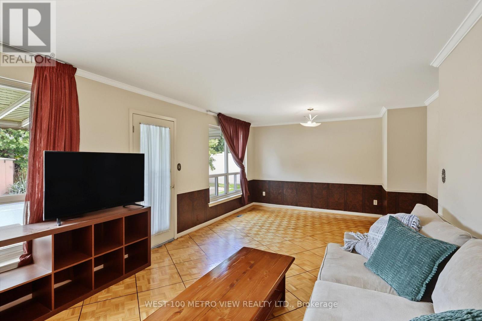 2163 Asta Drive, Mississauga, Ontario  L5A 2T6 - Photo 12 - W13756828