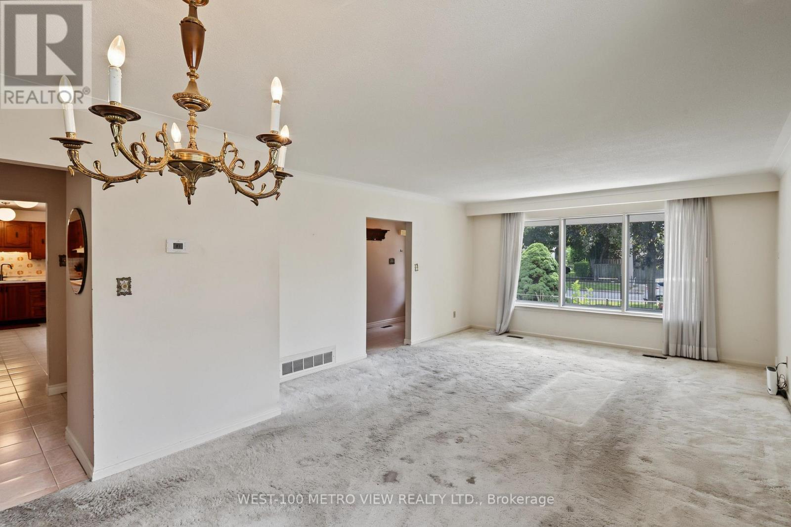 2163 Asta Drive, Mississauga, Ontario  L5A 2T6 - Photo 15 - W13756828