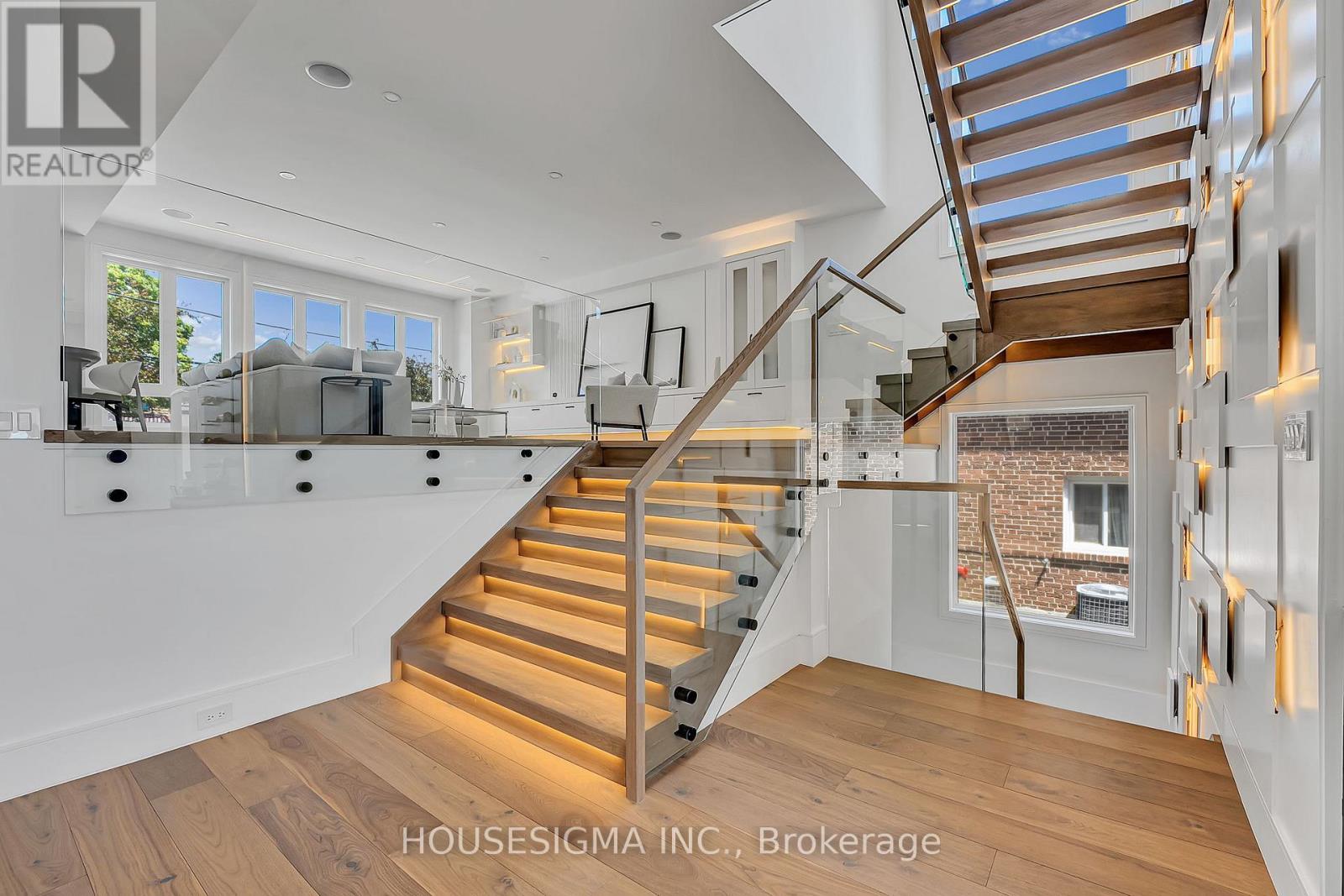 357 Glen Park Avenue, Toronto, Ontario  M6B 2E6 - Photo 15 - W13756906