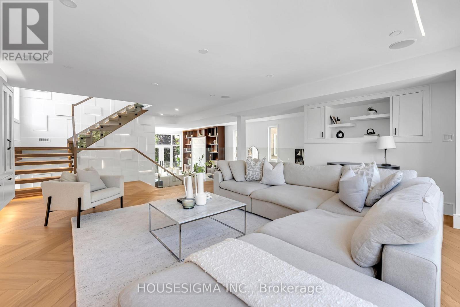 357 Glen Park Avenue, Toronto, Ontario  M6B 2E6 - Photo 17 - W13756906