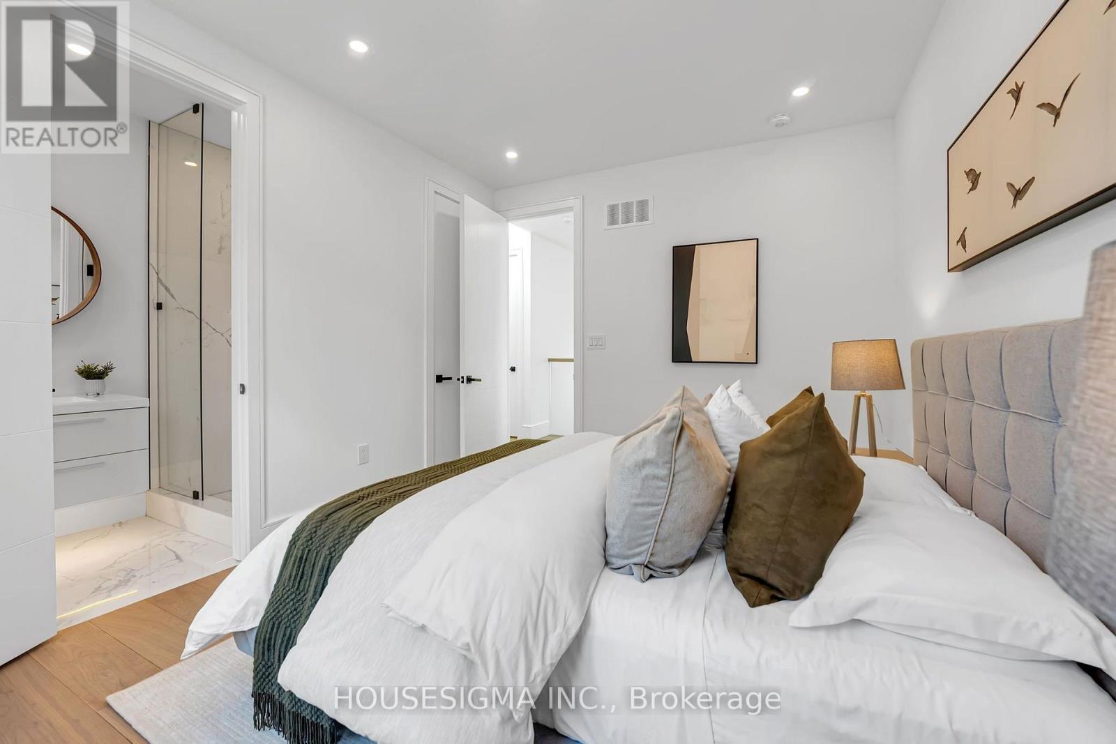 357 Glen Park Avenue, Toronto, Ontario  M6B 2E6 - Photo 29 - W13756906