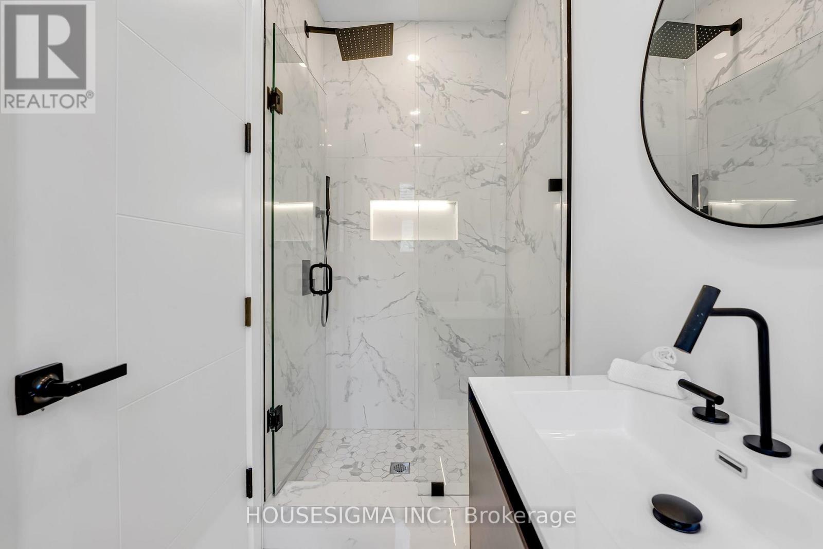 357 Glen Park Avenue, Toronto, Ontario  M6B 2E6 - Photo 31 - W13756906
