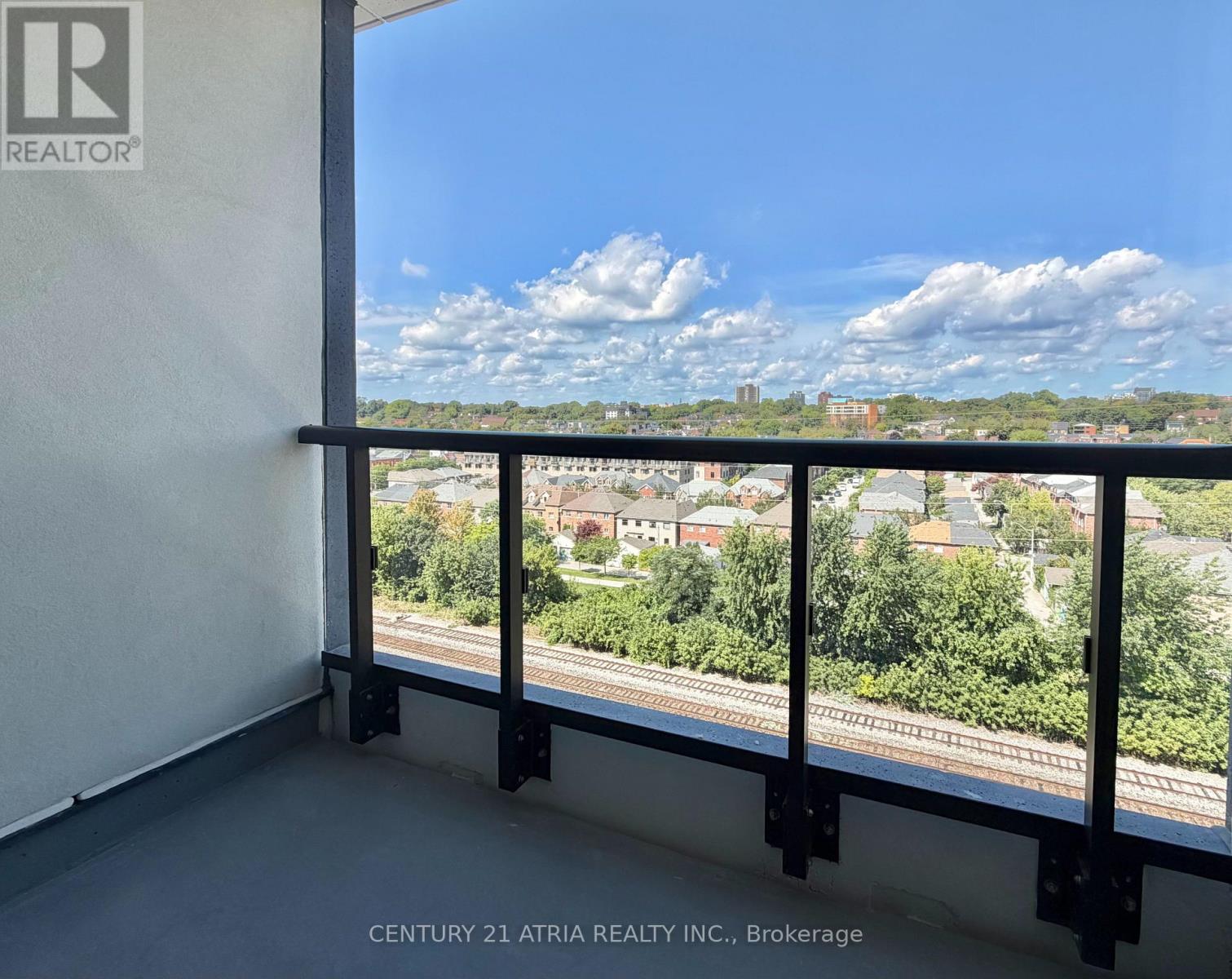820 - 858 Dupont Street, Toronto (Dovercourt-Wallace Emerson-Junction), Ontario  M6G 0C1 - Photo 10 - W13756942