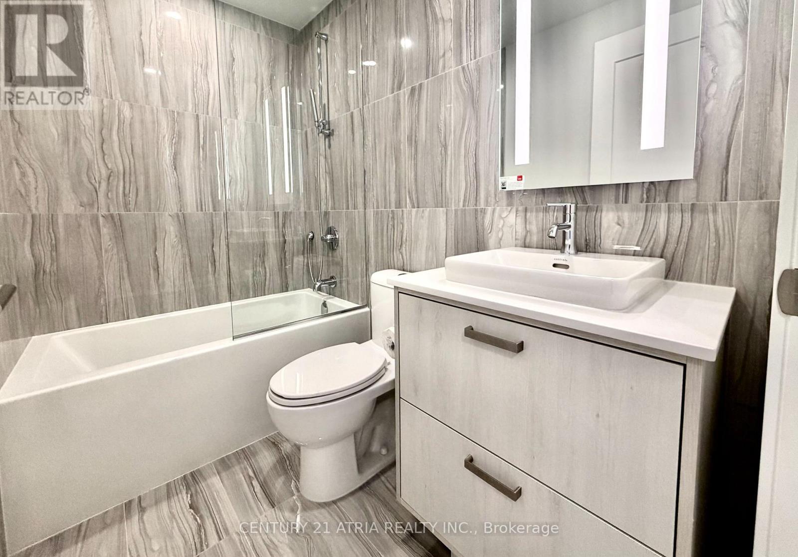 820 - 858 Dupont Street, Toronto (Dovercourt-Wallace Emerson-Junction), Ontario  M6G 0C1 - Photo 18 - W13756942