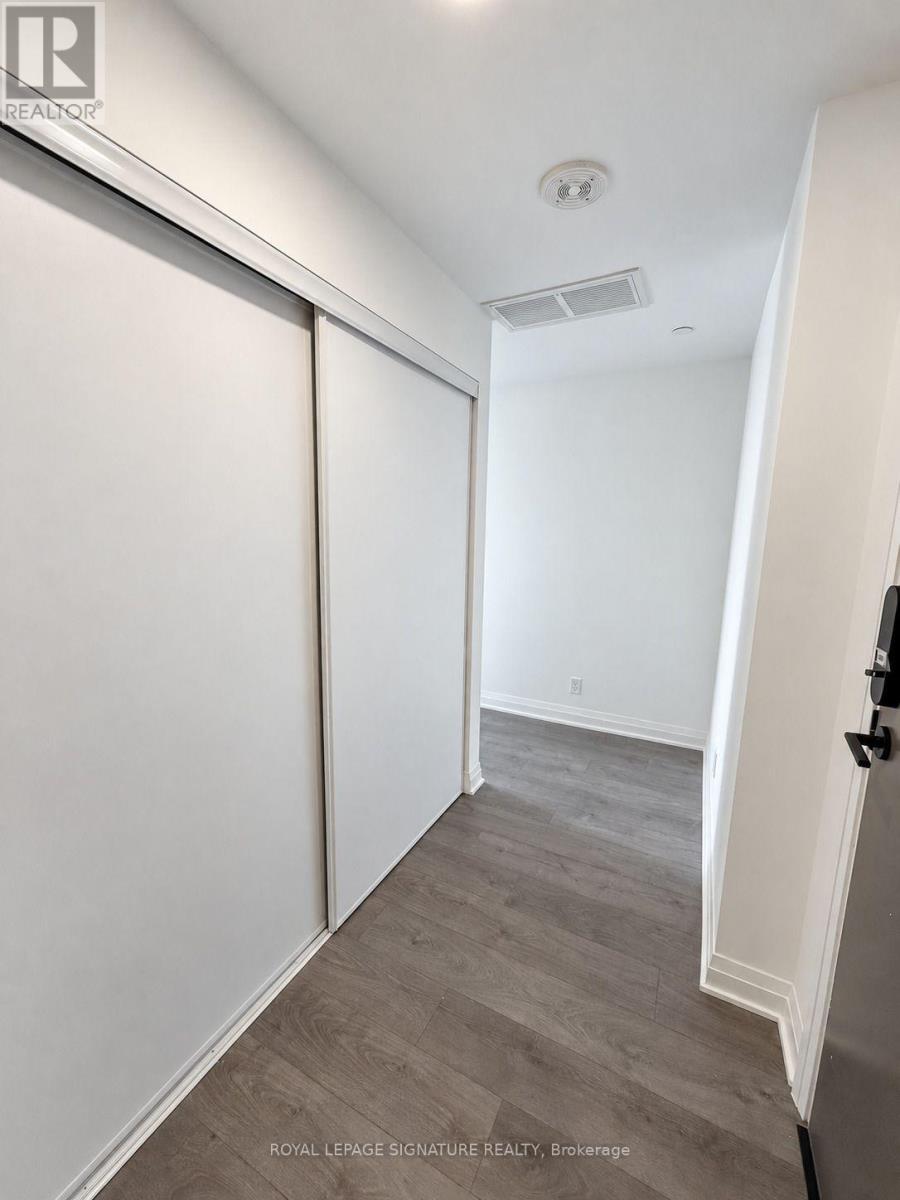 3804 - 4015 The Exchange, Mississauga, Ontario  L5B 0N9 - Photo 2 - W13756964
